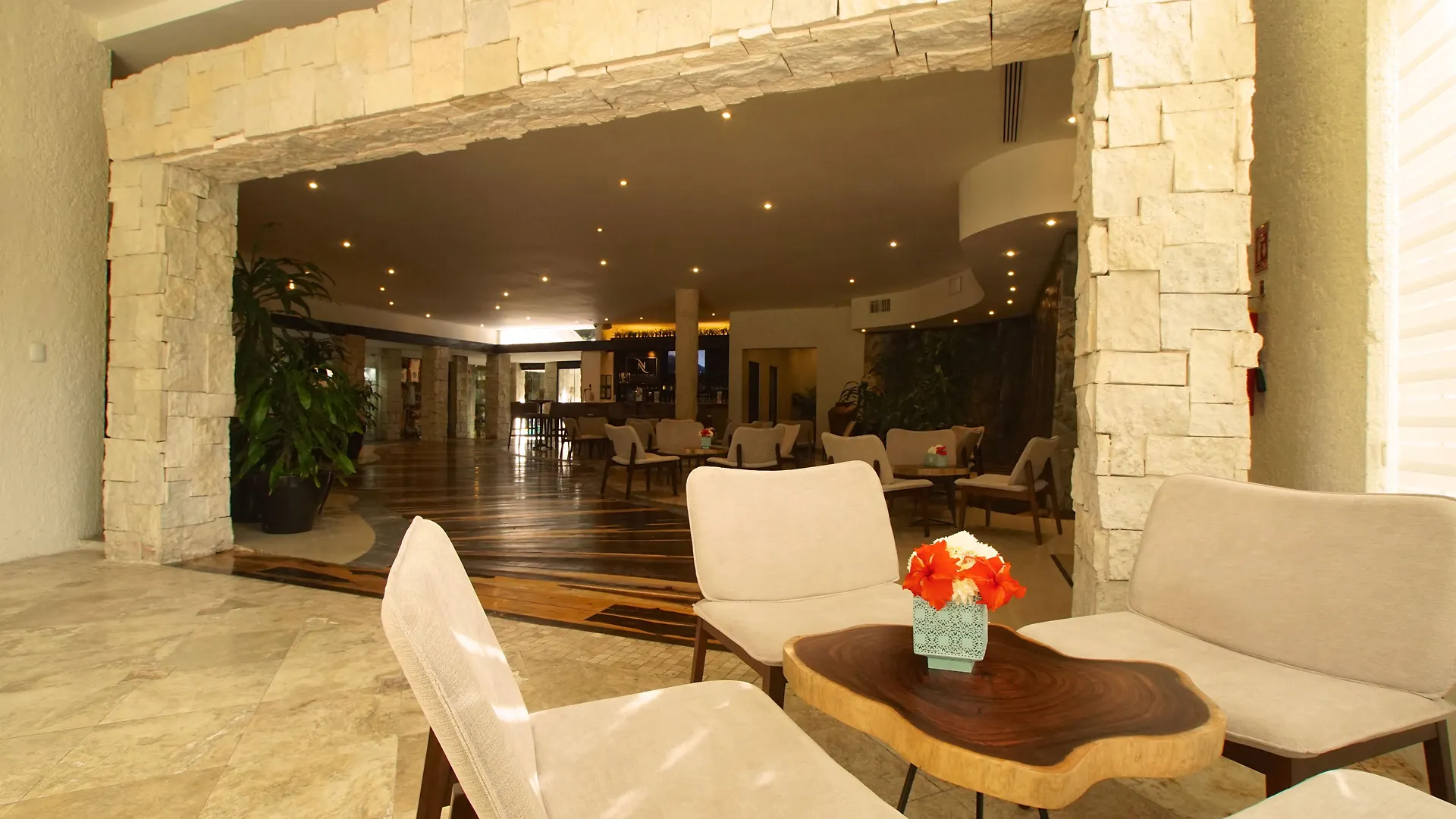 The Reef Playacar Beach Resort & Spa Плая-дель-Кармен